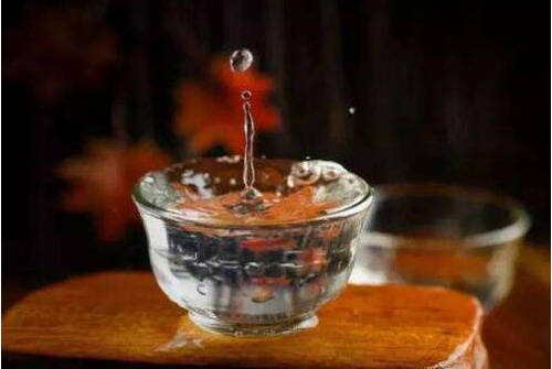 红星二锅头龙瓶酒(了解中国传统酿酒文化)