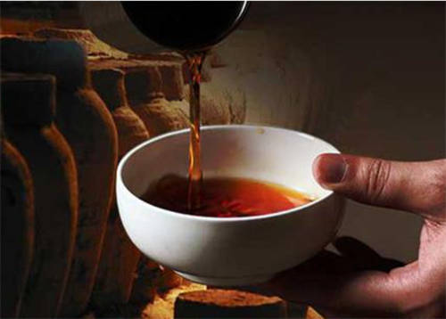 品尝上海古越龙山黄酒,探寻中国传统酿酒文化的精髓