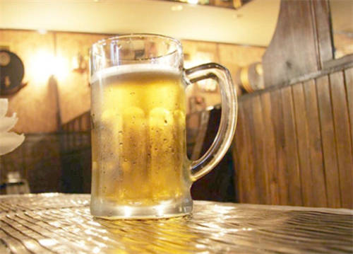 啤酒含有有的利于人体吸收的营养成分