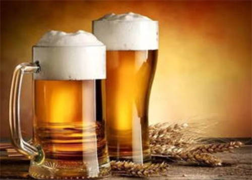 教你四招如何鉴别优劣的啤酒,怎样辩别啤酒的品质