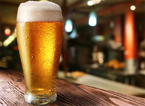 啤酒肚与睡眠质量的关系_啤酒与啤酒肚的关系