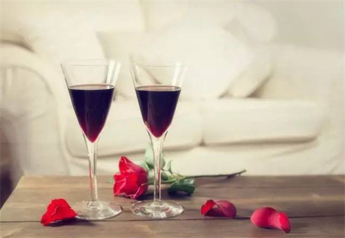dionysus红酒2013价格为什么现在的人越来越爱品尝高品质红酒？