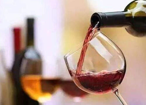 葡萄酒年份是影响葡萄酒质量的原因吗