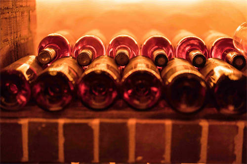 鹿跃梅洛精选干红葡萄酒1988是什么产地和口感如何?