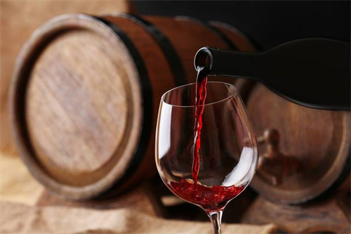 芙尔庄园干红葡萄酒让你在约会中轻松获得TA的心